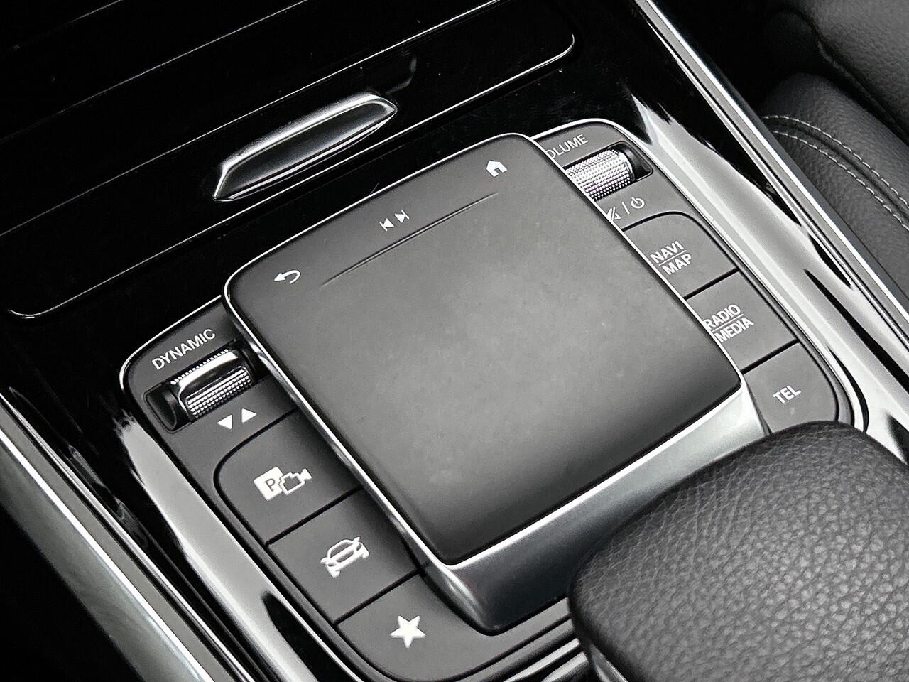 Mercedes-Benz GLB-Klasse 200 Progressive | Sfeerverlichting | LED | Alarm | Augmented Reality | Parkeerpakket met Camera | Inclusief 24 maanden Mercedes-Benz Certified garantie voor Europa.