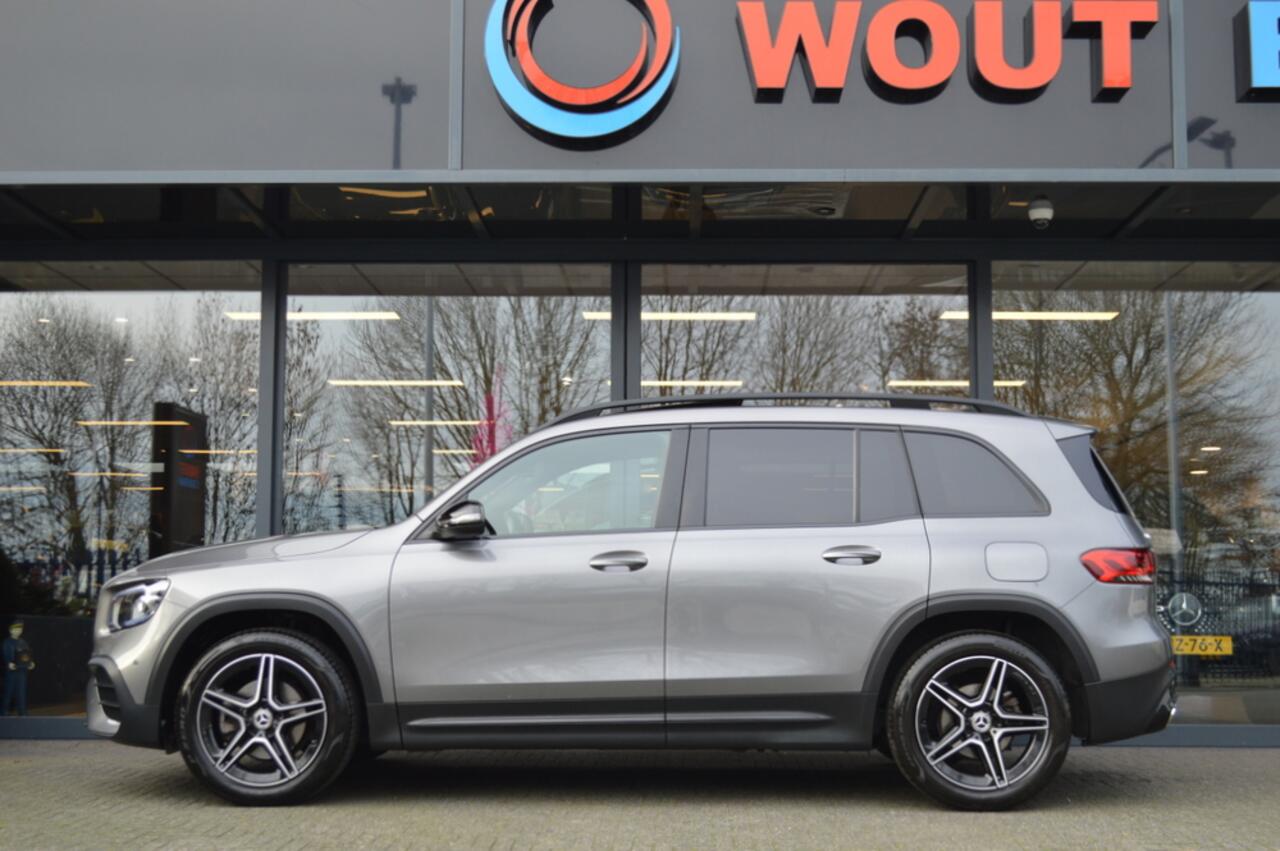 Mercedes-Benz GLB-Klasse 200 AMG Led Panorama Widescreen Sfeer Camera Night CarPlay Pdc