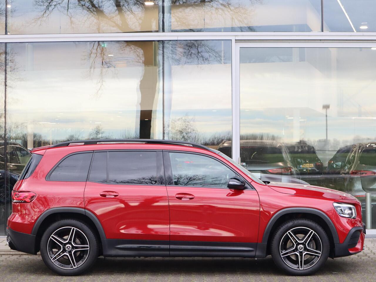 Mercedes-Benz GLB-Klasse 200 AMG line