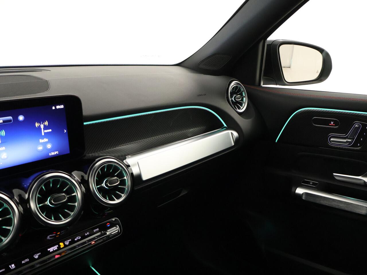 Mercedes-Benz GLB-Klasse 180 Star Edition 7p. | Trekhaak | Nightpakket | Parkeerpakket met 360°-camera | Keyless-Go comfortpakket | GUARD 360 ° Vehicle protection Plus | Premium Plus pakket | Smartphone integratie |