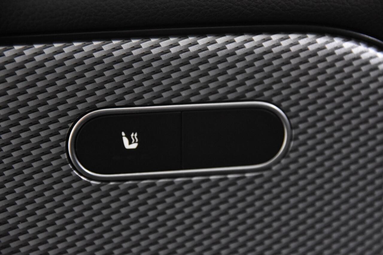 Mercedes-Benz GLB-Klasse 200 *1ste Eigenaar*Navigatie*Leer*Stoelverwarming*Parkassist*