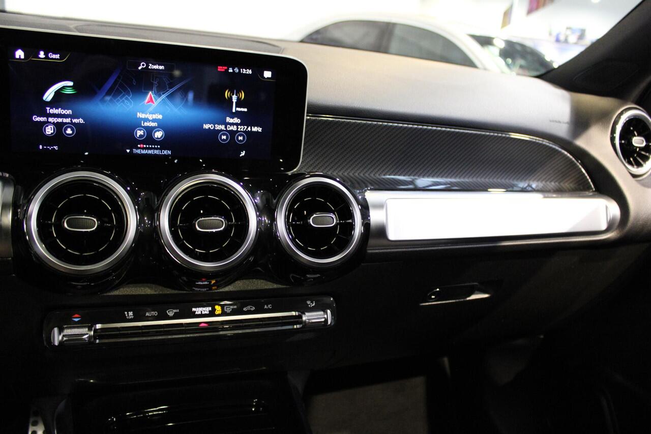 Mercedes-Benz GLB-Klasse 200 Panorama dak | Trekhaak