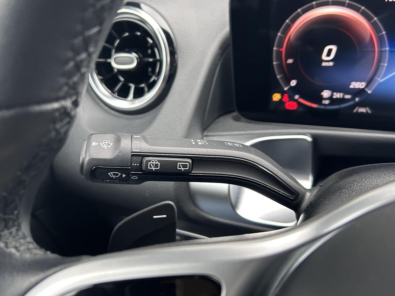 Mercedes-Benz GLB-Klasse 180 Luxury | Rijassistentie+ | Cruise Control | Stoelverwarming | Achteruitrijcamera