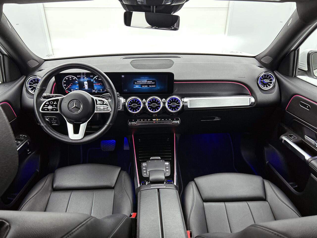 Mercedes-Benz GLB-Klasse 200 Business Solution Luxury | Trekhaak | Achteruitrijcamera | DAB | Elektrische achterklep | Sfeerverlichting | Inclusief 24 maanden MB Certified garantie voor Europa.