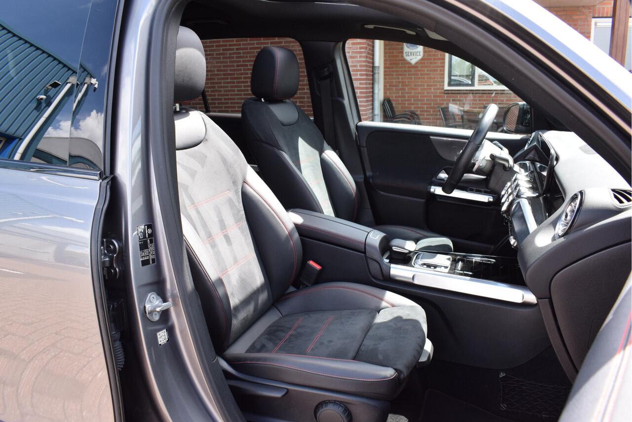 Mercedes-Benz GLB-Klasse 250 4MATIC Premium Plus Trekhaak Panoramadak