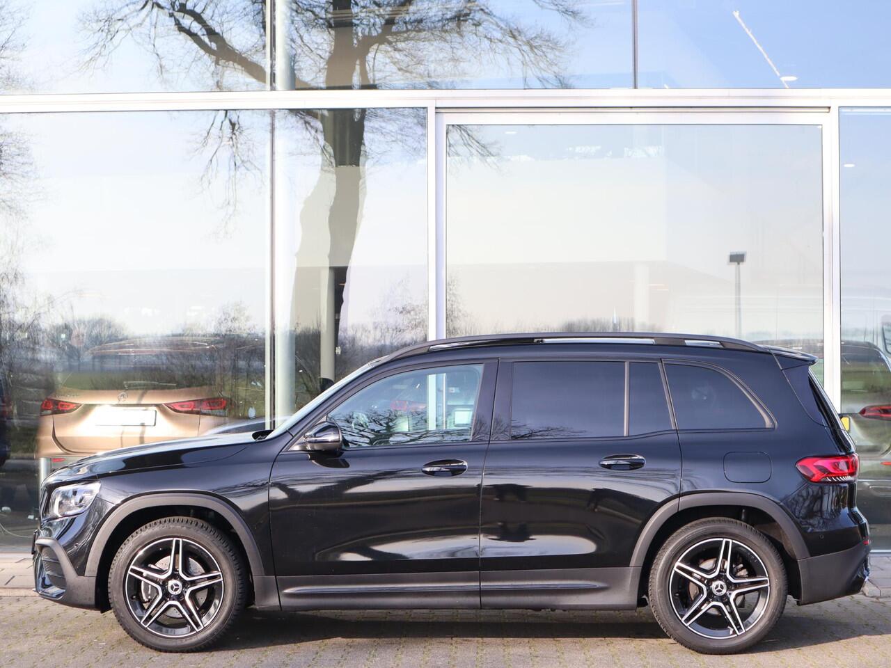 Mercedes-Benz GLB-Klasse 200 AMG line