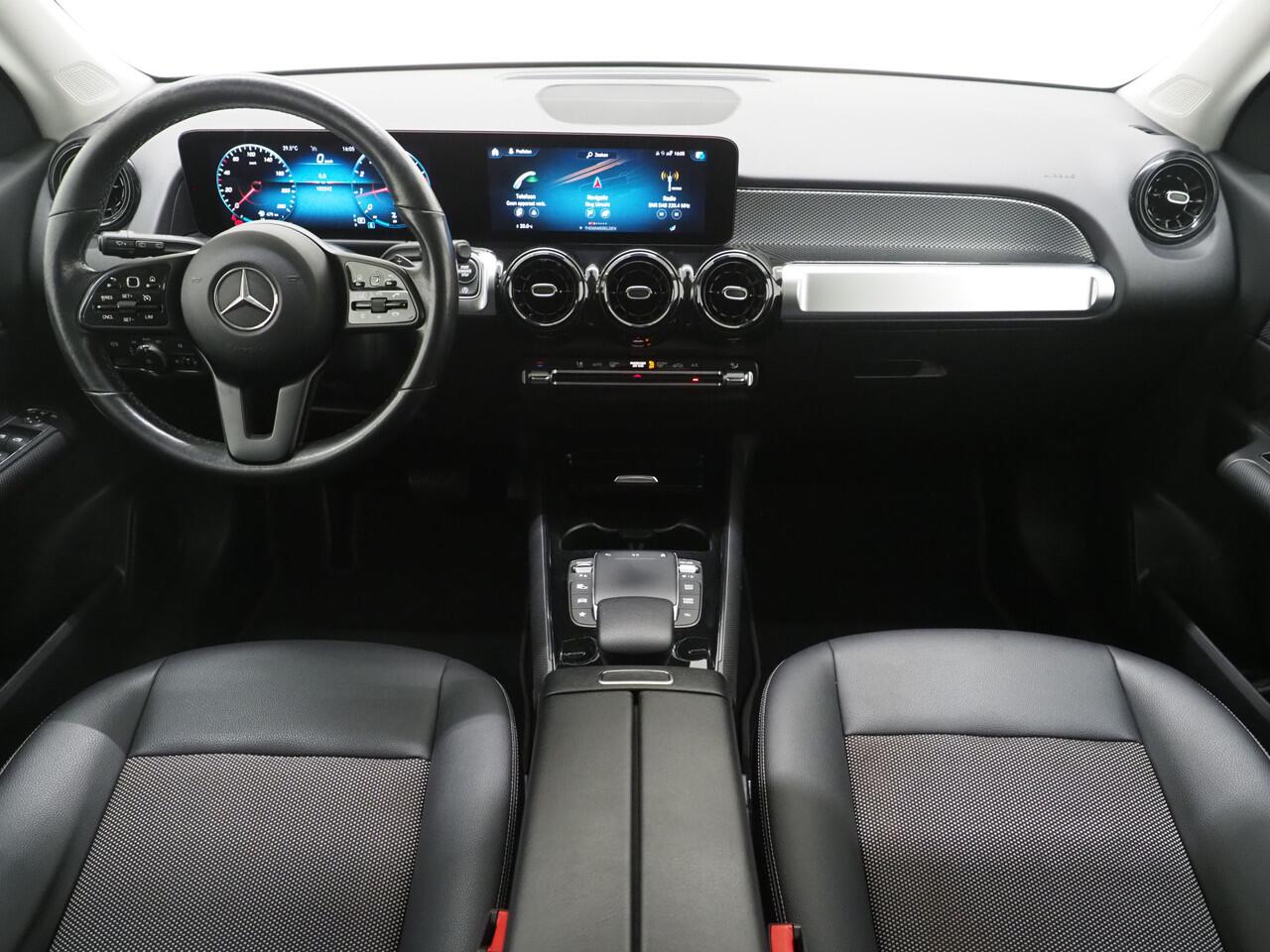 Mercedes-Benz GLB-Klasse 180 Panamericana | Night | Trekhaak | Widescreen | Camera | DAB | Cruise