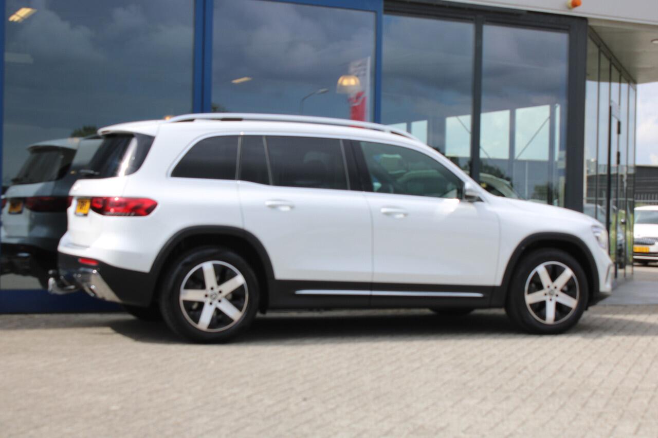 Mercedes-Benz GLB-Klasse 200 AUT7 Business Solution 7-PER LEDER TREKHAAK WIDESCREEN SFEER CARPLAY CAMERA