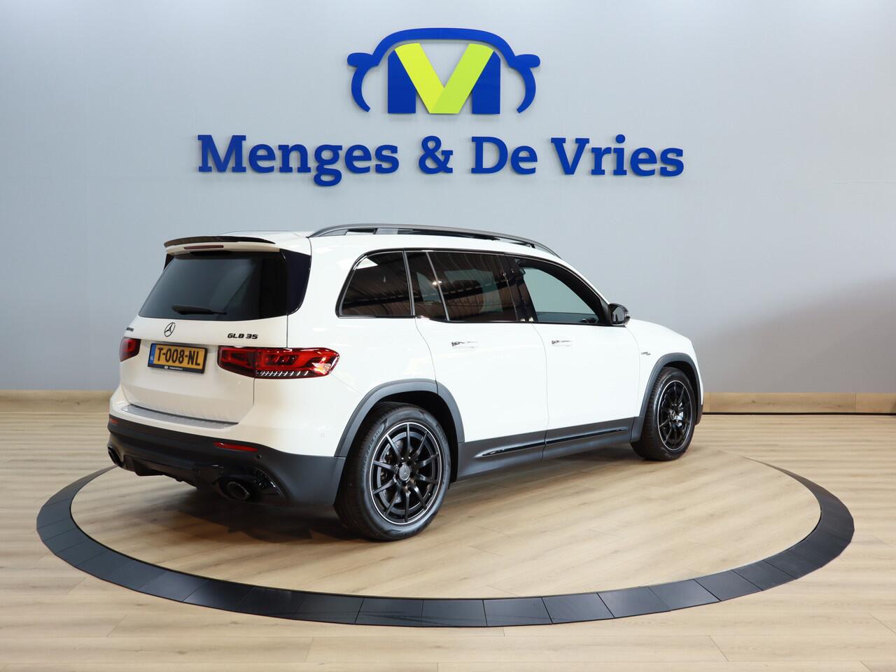 Mercedes-Benz GLB-Klasse AMG 35 4MATIC Premium Plus Airco ECC | Panorama | Memory | Trekhaak | Head Up | Sfeer | Burmester | Virtual | Adaptive Cruise | Isofix