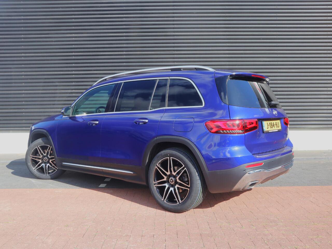 Mercedes-Benz GLB-Klasse 200 | Trekhaak | Clima | Cruise | Navi Full Map | Dealer onderhouden | Stof/Leder | LED | Comfortstoel+Verwarming | PDC V+A+Cam |