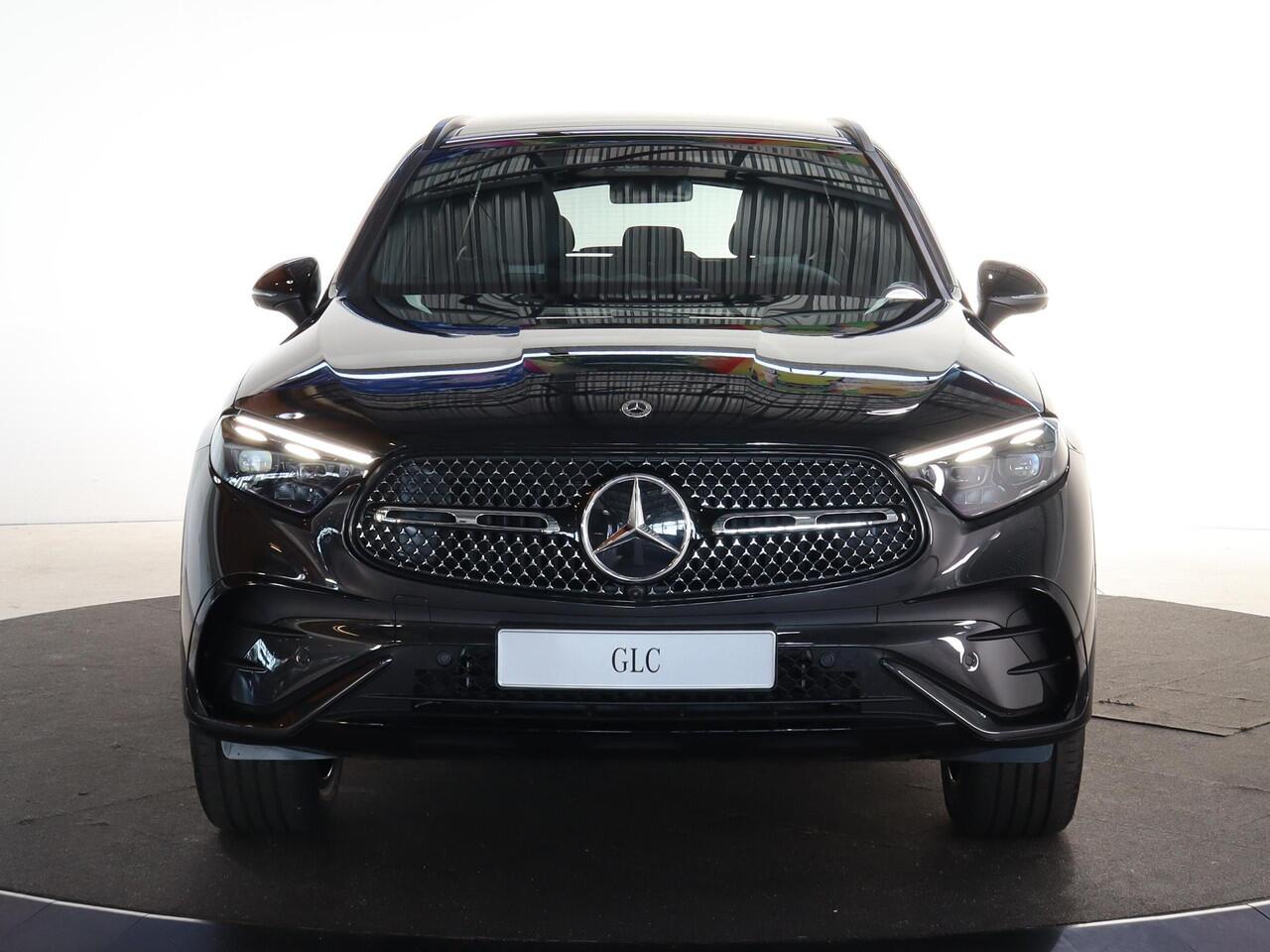 Mercedes-Benz GLC-KLASSE 300e 4MATIC Sport Edition | Panoramaschuifdak | Premium pakket | Nightpakket | 360° camera | Dodehoekassistent | DIGITAL LIGHT |