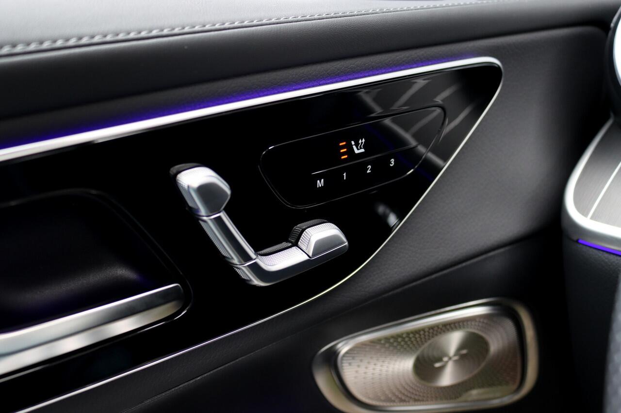 Mercedes-Benz GLC-KLASSE 400e 4MATIC AMG Line Aut9 | 'Manufaktur' | Airmatic | Achterasbesturing | Distronic+ | Trekhaak | Verwarmd Stuurwiel | HUD | Burmester | Digital Light |