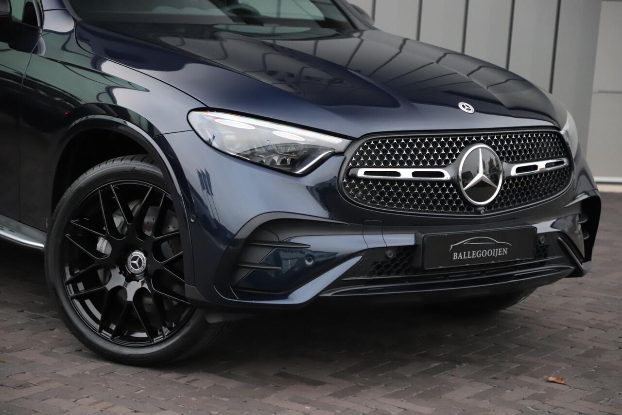 Mercedes-Benz GLC-KLASSE Coupé 400e AMG 4-Matic | Head-up | Pano | Burmester | Digital-light | Sfeerverlichting | Distronic | Stuurwielverw. | 2025