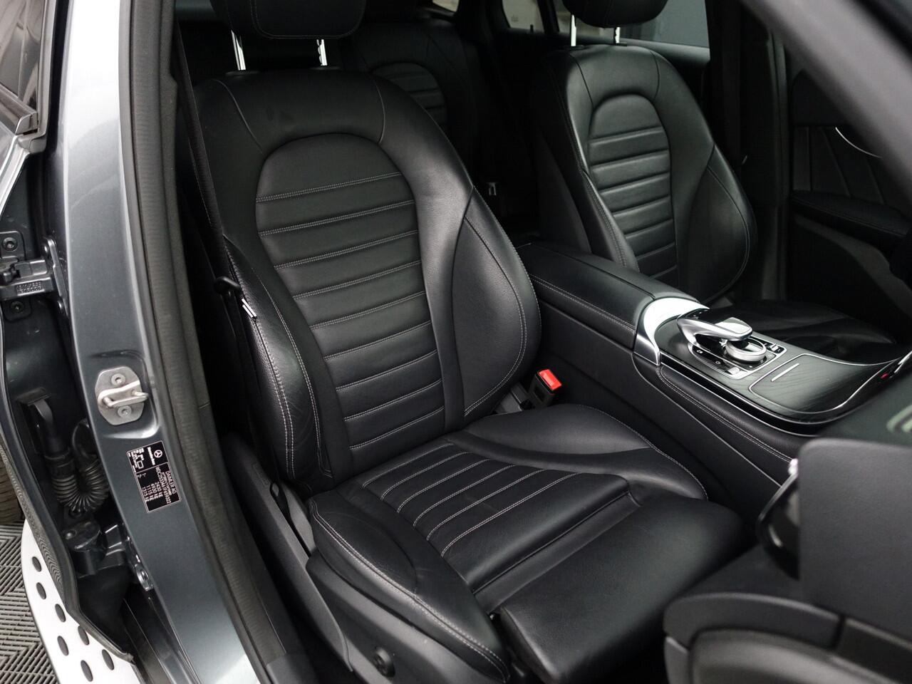 Mercedes-Benz GLC-KLASSE Coupé 250 4MATIC AMG Night Edition Premium Plus Aut- Schuifdak, Burmster, Memory, 360 camera, Treeplanken, Sfeerverlichting