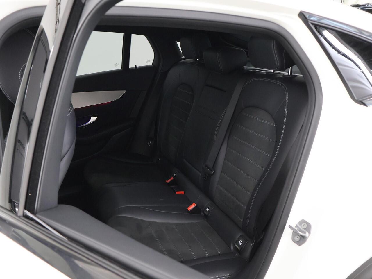 Mercedes-Benz GLC-KLASSE Coupé 300e 4MATIC Business Solution AMG | Night | Schuif/kanteldak | Burmester | Multibeam | 360 graden camera |