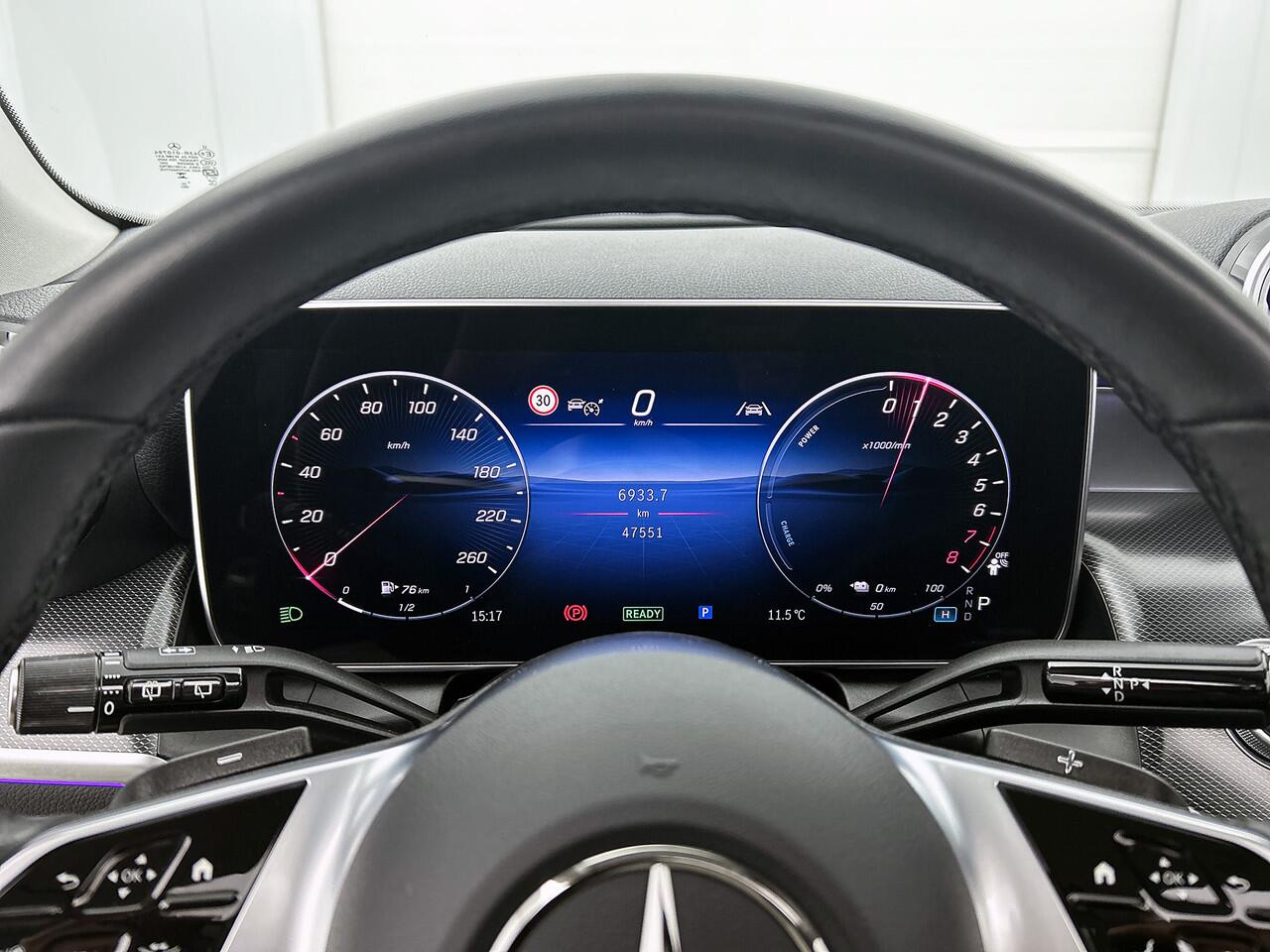 Mercedes-Benz GLC-KLASSE 300 e 4MATIC Luxury Plug-In Hybride | Avantgarde Advanced Plus | Panoramadak | Distronic | 360° camera | Stuur en Stoelverwarming | Inclusief 24 maanden MB Certified garantie voor Europa.