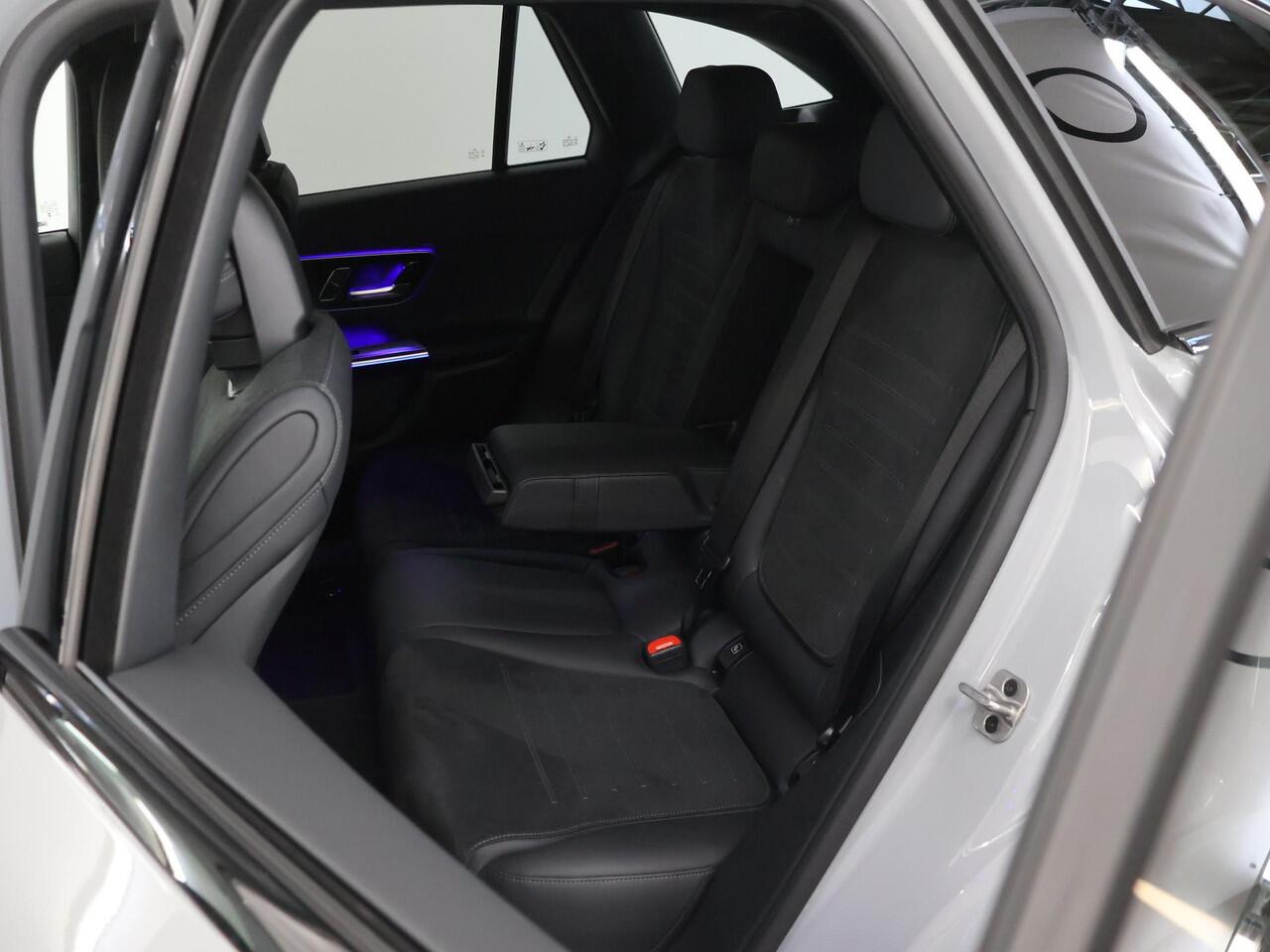 Mercedes-Benz GLC-KLASSE 300e 4MATIC AMG Night | Burmester | Trekhaak | Memory | 360 camera | Winter pakket | Head-up display