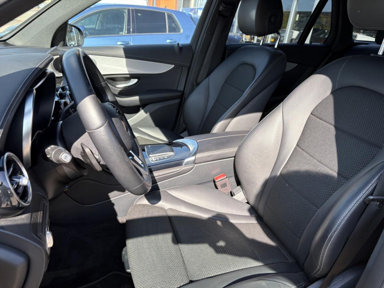 Mercedes-Benz GLC-KLASSE 300e 4Matic Premium