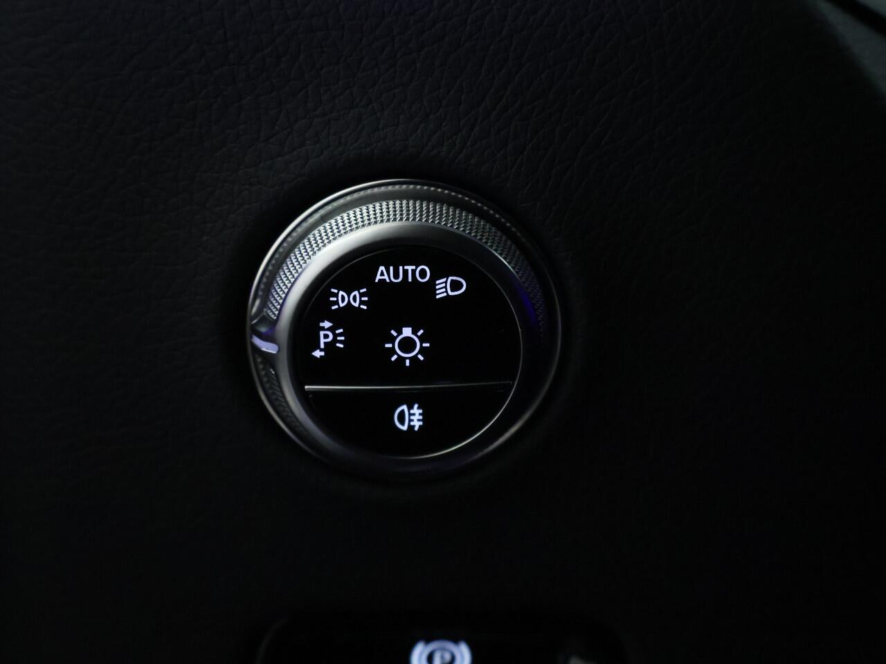 Mercedes-Benz GLC-KLASSE 300 e 4MATIC Plug-In Hybride Avantgarde Advanced Plus | Trekhaak Panorama Schuif-Kanteldak | Memory Pakket Voorstoelen | Stuur en Stoelverwarming. Inclusief 24 maanden MB Certified garantie voor Europa.