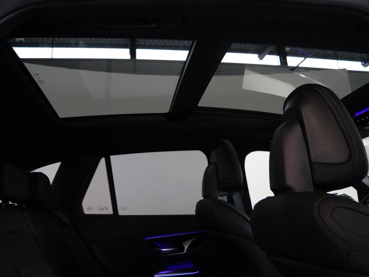 Mercedes-Benz GLC-KLASSE 300e 4MATIC Sport Edition | Panoramaschuifdak | Night | Premium pakket | 360° camera |