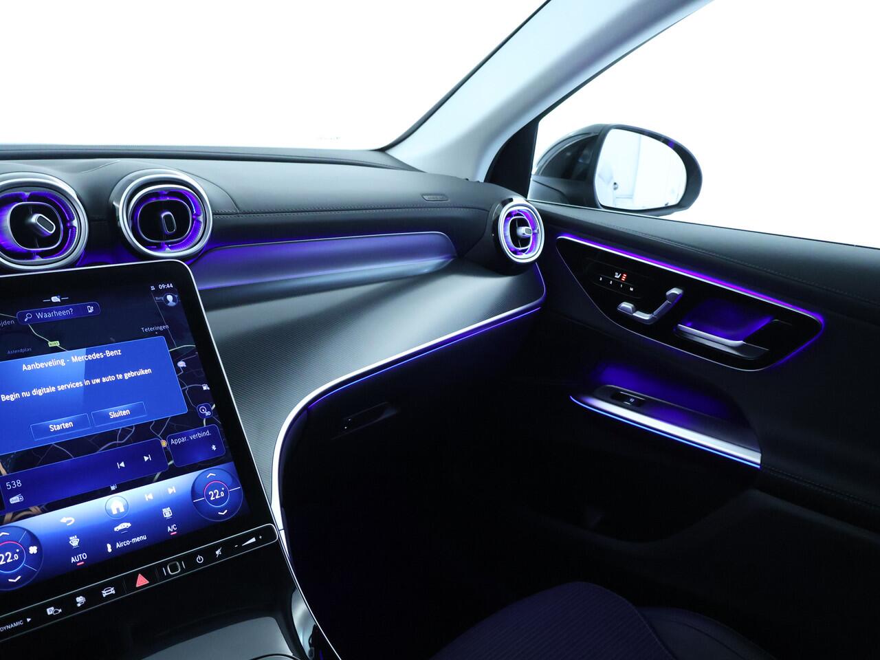 Mercedes-Benz GLC-KLASSE 300 e 4MATIC Plug-In Hybride Trekhaak | Sfeerverlichting | 19 Inch Velgen | Stuur en Stoelverwarming | Memory Voorstoelen. Inclusief 24 maanden MB Certified garantie voor Europa.