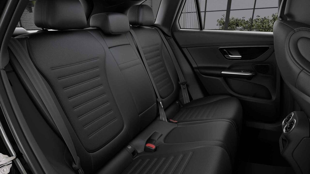 Mercedes-Benz GLC-KLASSE 300e 4MATIC Sport Edition | Panoramaschuifdak | Premium pakket | Nightpakket | 360° camera | Dodehoekassistent | DIGITAL LIGHT | Trekhaak |