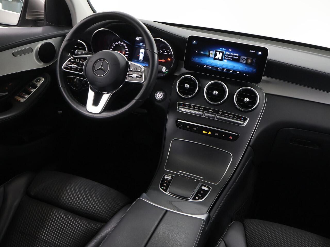 Mercedes-Benz GLC-KLASSE 200 4MATIC Premium | Stoelverwarming | Achteruitrijcamera | Widescreen | Sfeerverlichting |