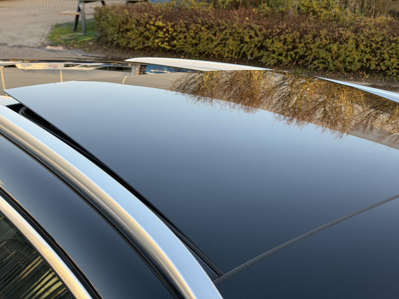 Mercedes-Benz GLC-KLASSE 300e 4MATIC AMG Line Premium Pano-Dak | Burmester | Treeplanken | Keyless | 360-Camera | Stoelverw. voor en achter