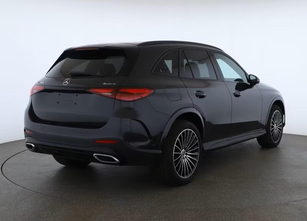 Mercedes-Benz GLC-KLASSE 300e 4MATIC AMG Line MEMORY TREKHAAK LED CAMERA STUURVERWARMING STOELVERWARMING