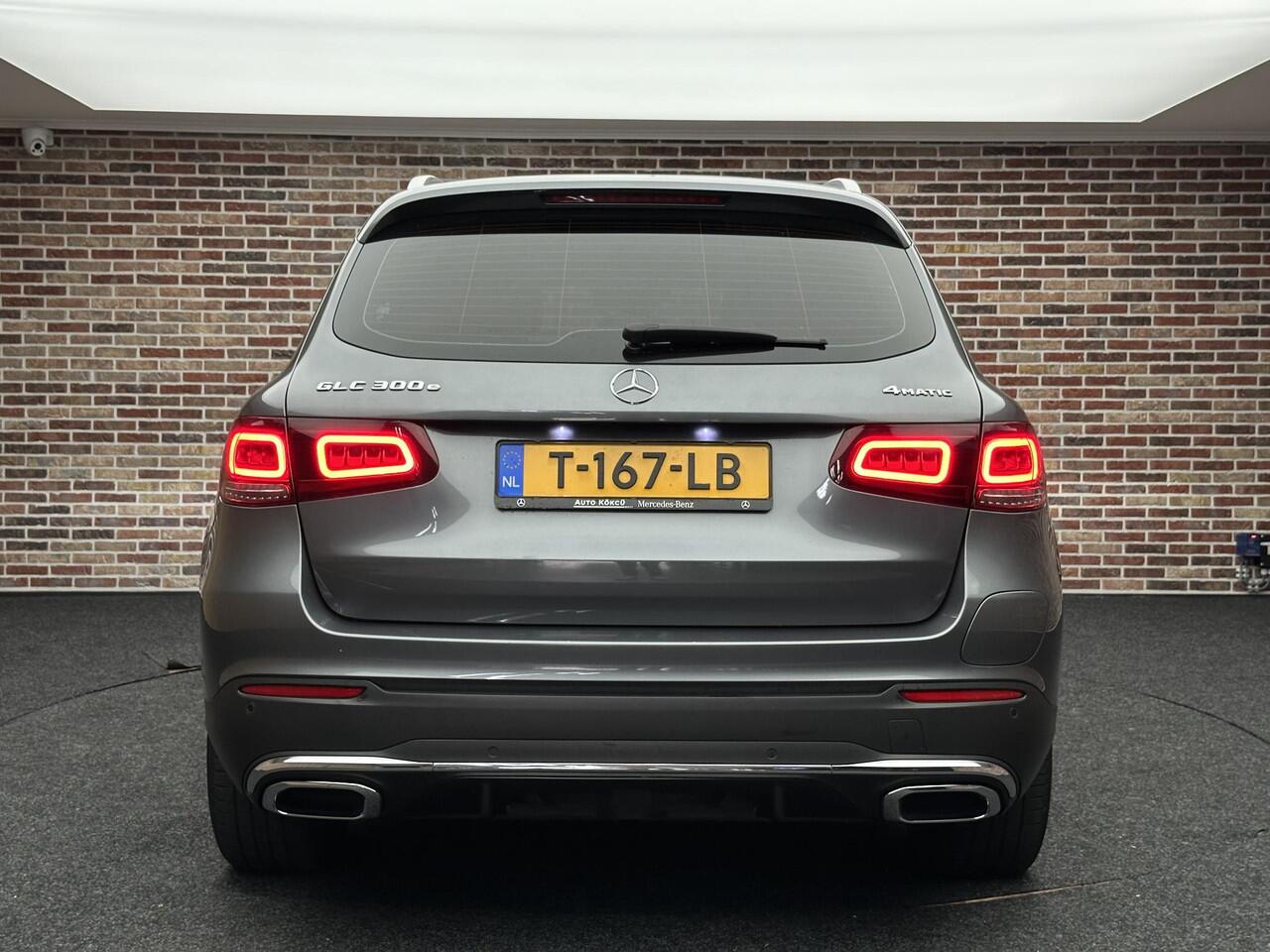 Mercedes-Benz GLC-KLASSE 300e 4MATIC Business Solution AMG | Dak| Dealer onderhouden|