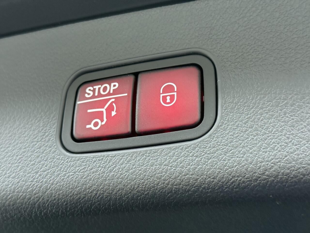 Mercedes-Benz GLC-KLASSE 300 e 4MATIC AMG Line | Luchtvering Achterasbesturing Trekhaak Burmester HUD Pano Memory