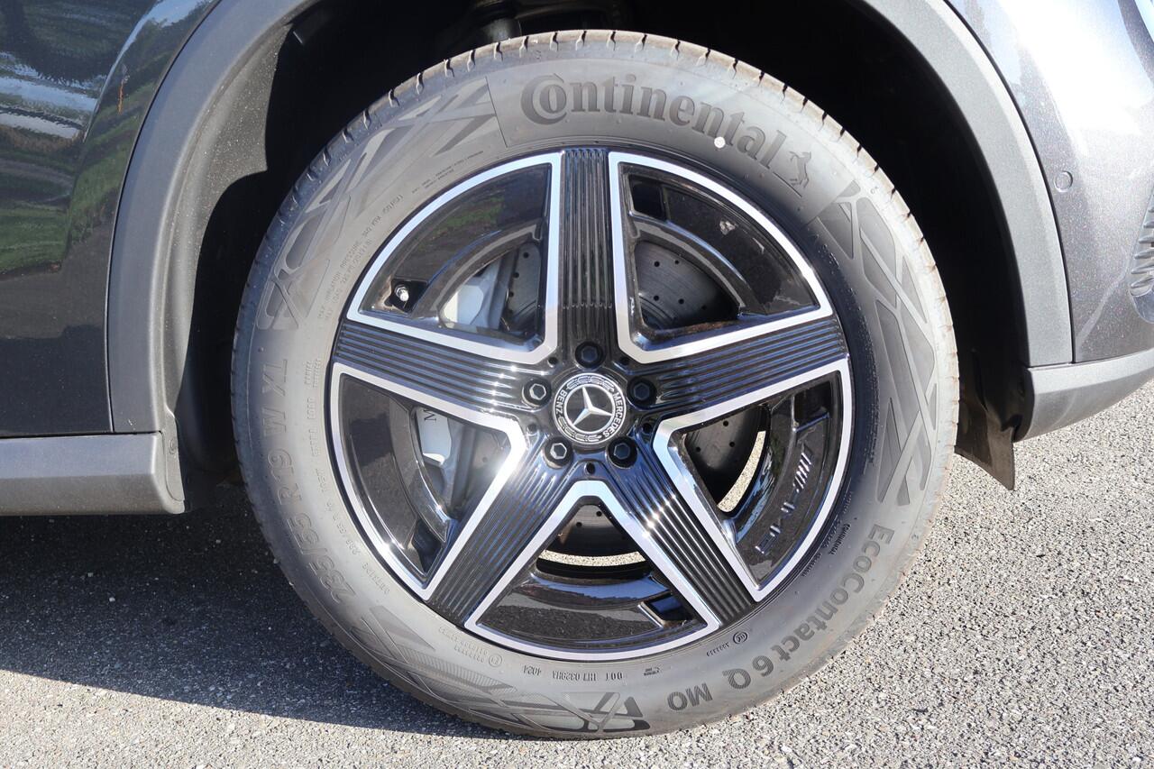 Mercedes-Benz GLC-KLASSE 300e 4MATIC AVANTGARDE line l MBUX l Niveau Regeling l LED adaptief l Sfeerverlichting l Elektr. bed. achterklep l Stoelverwarming l Smartphone integratiepakket l Parkeerpakket l Draadloos opladen voor telefoon l Airconditioning lSpiegel pakket l Camera l