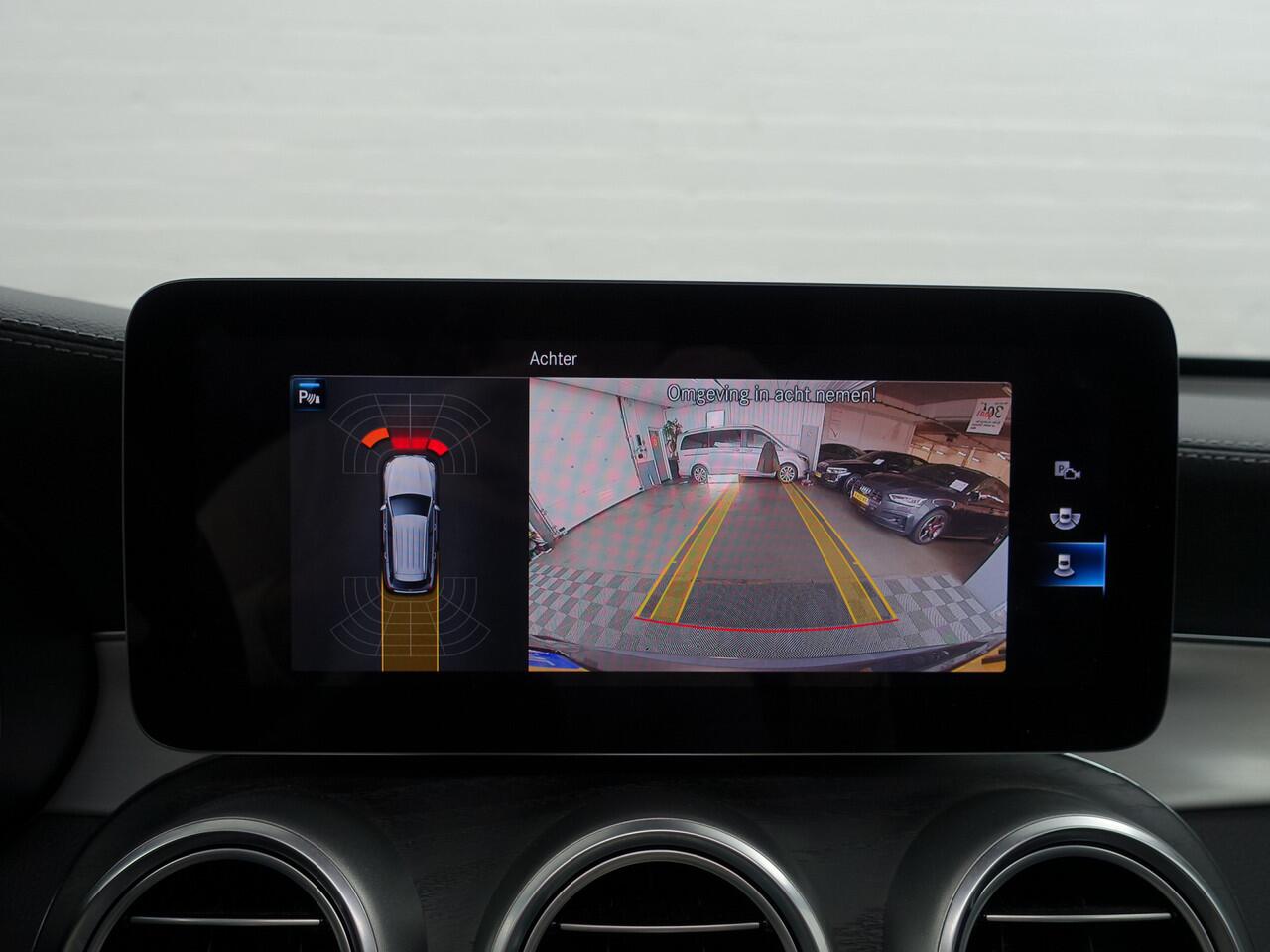 Mercedes-Benz GLC-KLASSE 300e 4MATIC AMG Premium Plus Aut- Panodak, Burmester, Sfeerverlichting, Xenon led, Treeplanken, Ada Cruise