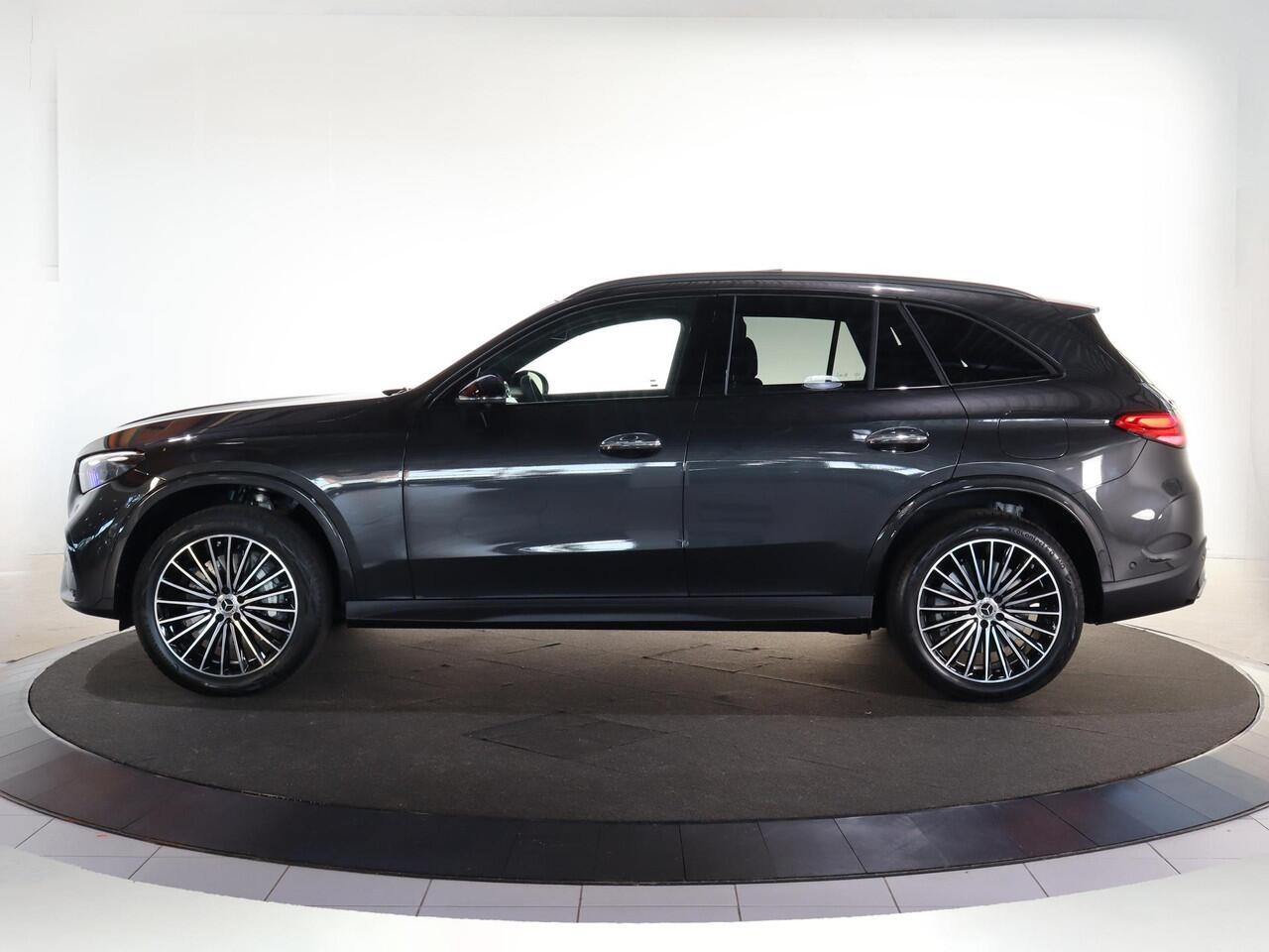 Mercedes-Benz GLC-KLASSE 300e 4MATIC Sport Edition | Panoramaschuifdak | Premium pakket | Nightpakket | 360° camera | Dodehoekassistent | DIGITAL LIGHT |