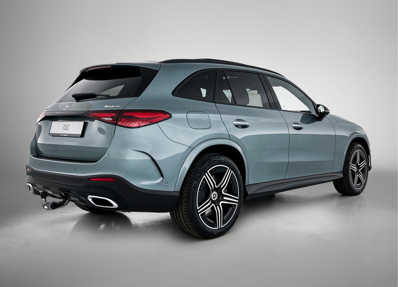 Mercedes-Benz GLC-KLASSE 300e 4MATIC Sport Edition | Premium pakket | Winter pakket | Nightpakket | Rijassistentiepakket Plus | Trekhaak | Digital Light | Smartphone integratie | Panoramaschuifdak | 360° camera |