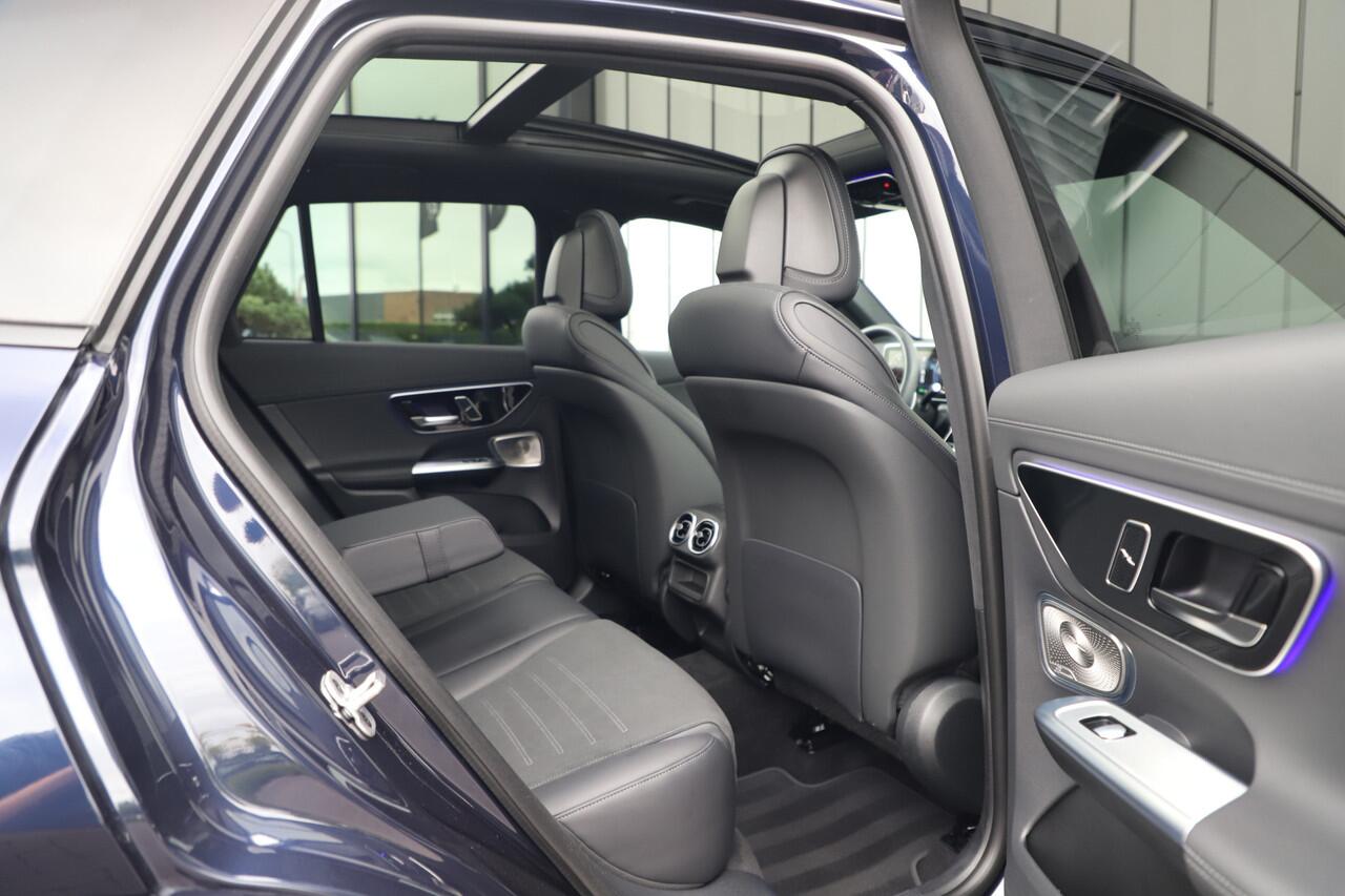 Mercedes-Benz GLC-KLASSE 300e AMG 4-Matic | 313PK | Pano | Burmester | Keyles-go | Sfeerverlichting | Digital-light | Memory | Distronic | Stuurwielverw. | 2024.