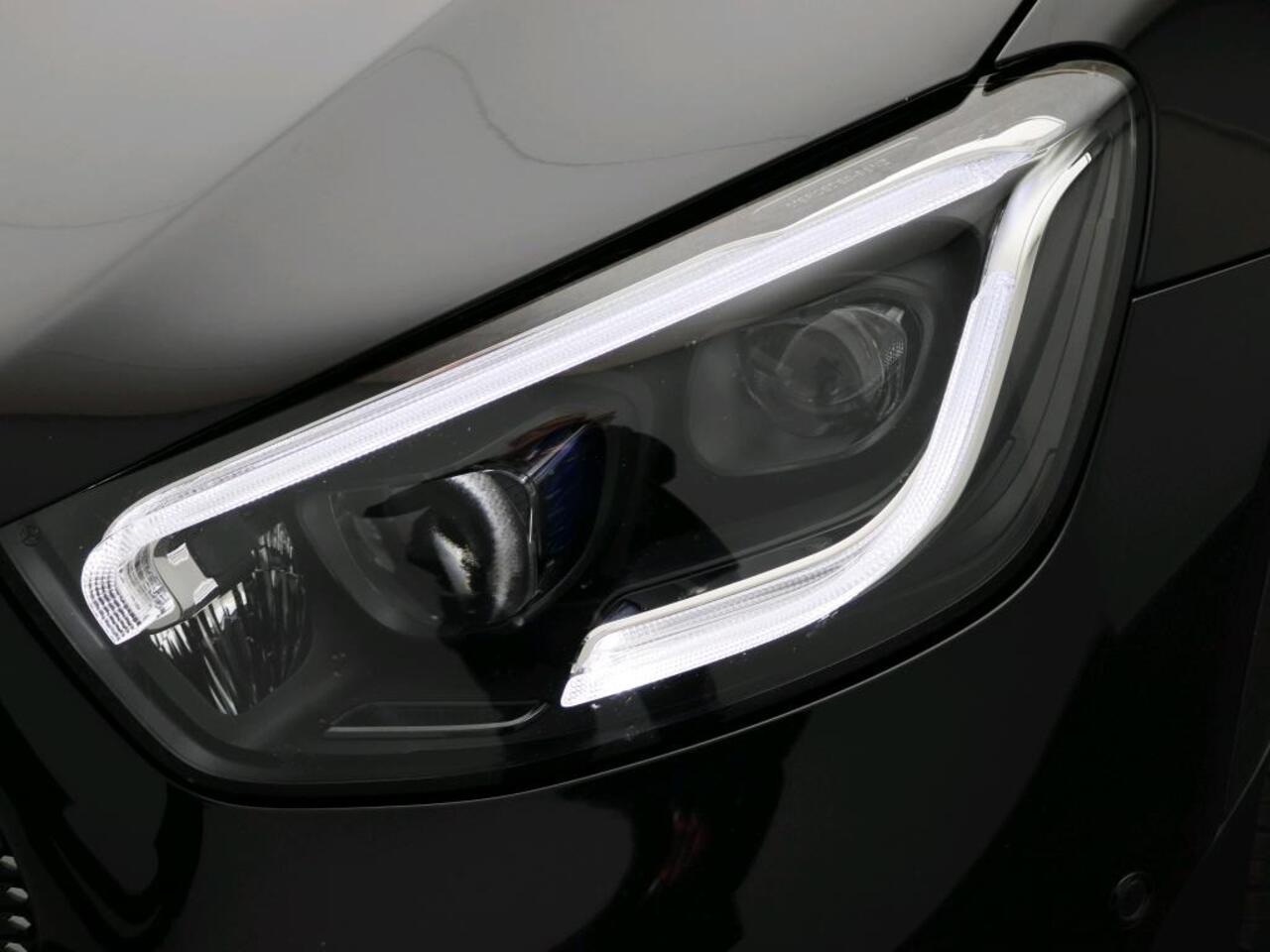 Mercedes-Benz GLC-KLASSE Coupé 300 e 4MATIC AMG Nightpakket | Schuifdak | Alarm | Burmester® | Keyless Go | 360° Camera | Sfeerverlichting | Inclusief 24 maanden Mercedes-Benz Certified garantie voor Europa.