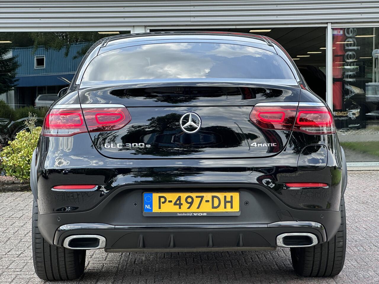 Mercedes-Benz GLC-KLASSE Coupé 300e 4MATIC AMG-Line | Night pakket | Camera | Virtual cockpit