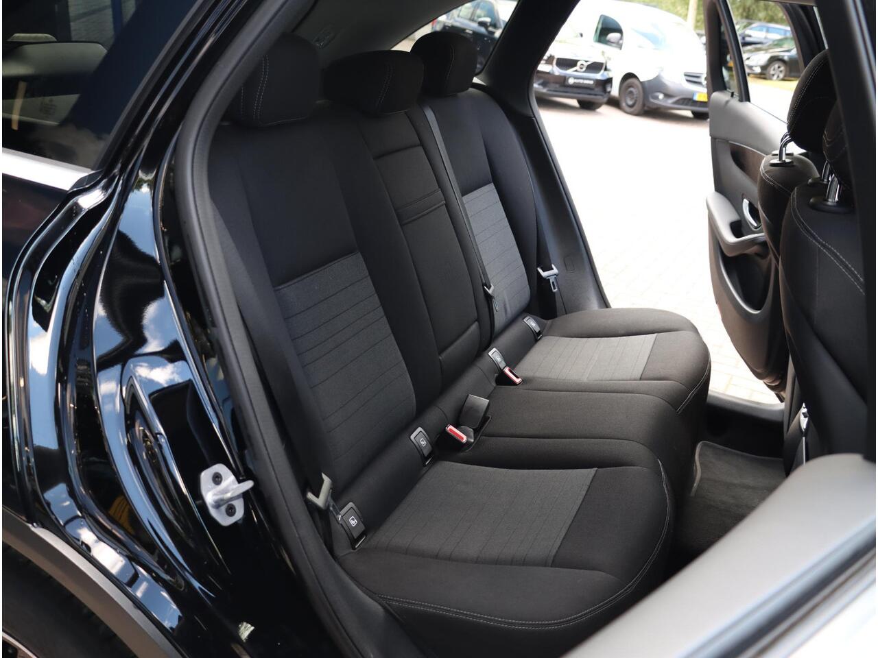 Mercedes-Benz GLC-KLASSE 300e 4MATIC Business Solution 320pk