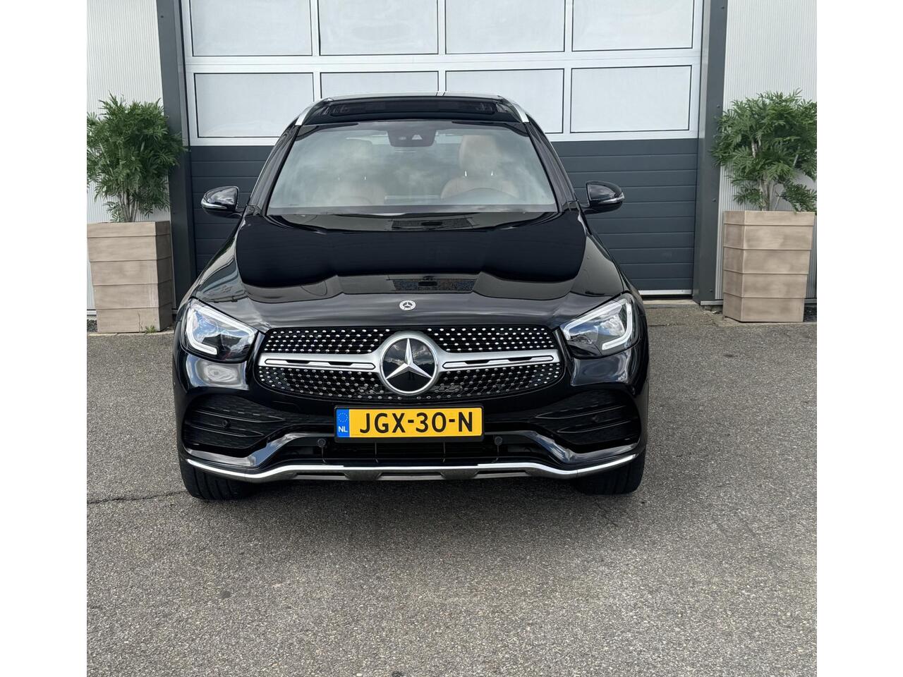 Mercedes-Benz GLC-KLASSE 300e 4MATIC Premium /PANO/CAMERA/ GARANTIE /