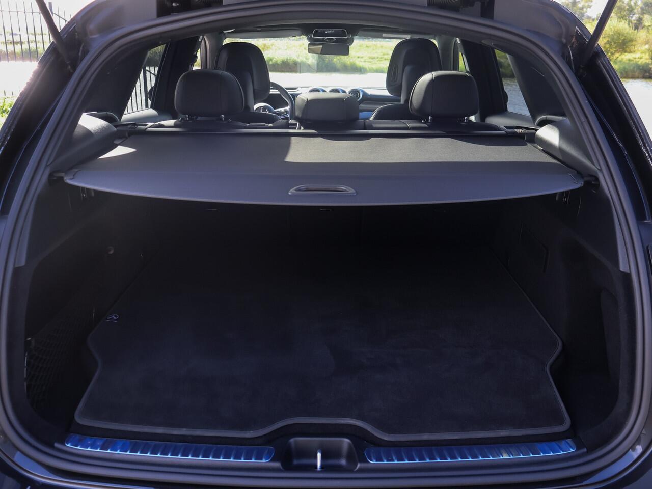 Mercedes-Benz GLC-KLASSE 400e 4MATIC AMG Line | Head-up | Leder | Panodak | Adap. Cruise