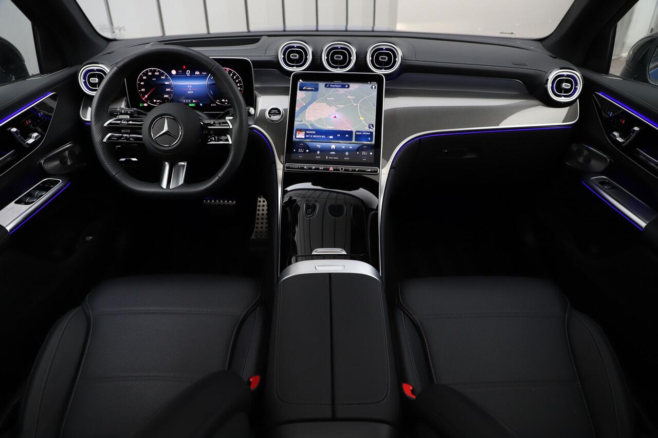 Mercedes-Benz GLC-KLASSE 400e AMG 4-Matic | 381PK | Massage | Achterasbesturing | Luchtvering | Head-up | Keyless-go | Burmester | Stoelkoeling | Trekhaak | 2024.