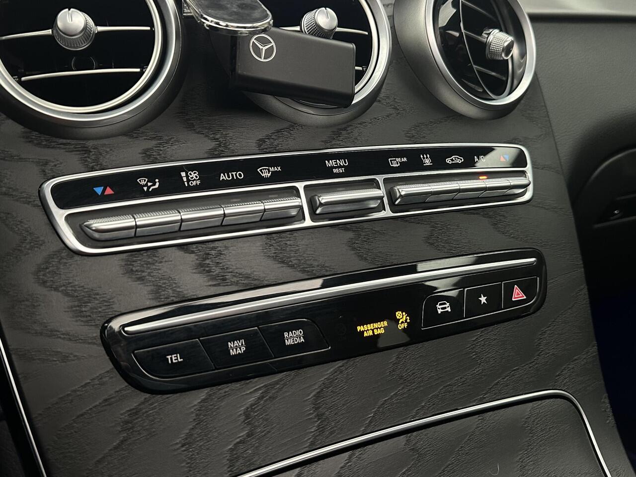 Mercedes-Benz GLC-KLASSE Coupé 300e 4MATIC Premium Plus AMG Panorama Sfeer Headup Memory