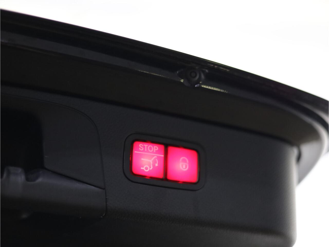 Mercedes-Benz GLC-KLASSE 200 4MATIC Business Solution AMG Burmester | Schuif-\kantel dak | AMG Pakket | Sfeer verlichting