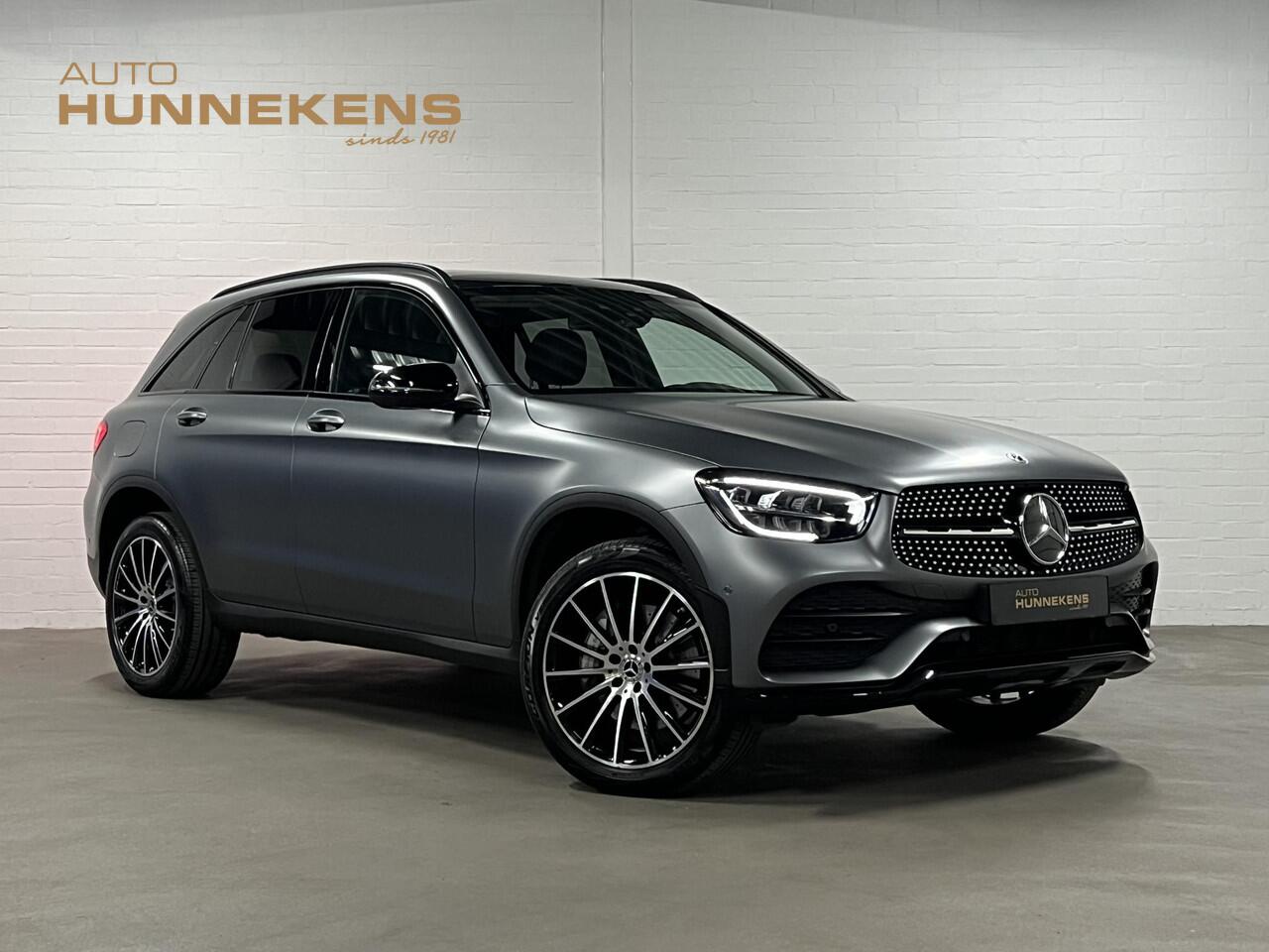 Mercedes-Benz GLC-KLASSE 300e 4MATIC AMG Open dak | Adaptive cruise | Stoel-/stuurverwarming | Head-up | Memory | *17.801 km* *originele kleur*