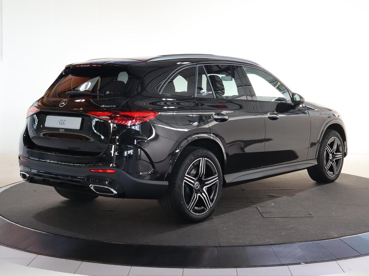 Mercedes-Benz GLC-KLASSE 400e 4MATIC Sport Edition | Panoramaschuifdak | Premium pakket | Nightpakket | 360° camera | Dodehoekassistent | DIGITAL LIGHT |