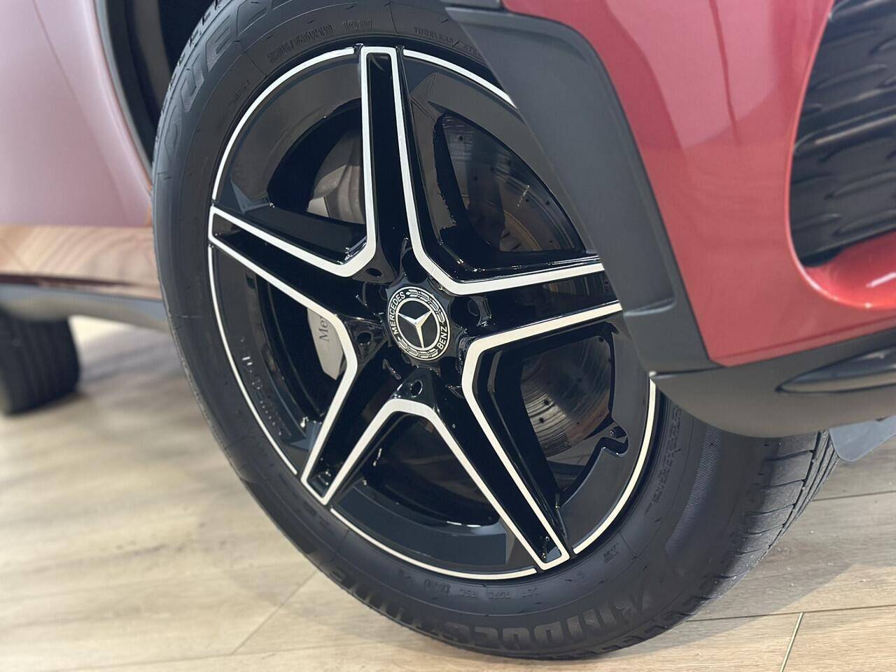 Mercedes-Benz GLC-KLASSE 300e 4MATIC Business Solution AMG Line | LED | Burmester | Panorama | 360 Camera | Stoelverwarming | Sfeer | Apple Carplay Android Auto | Isofix | NAP |