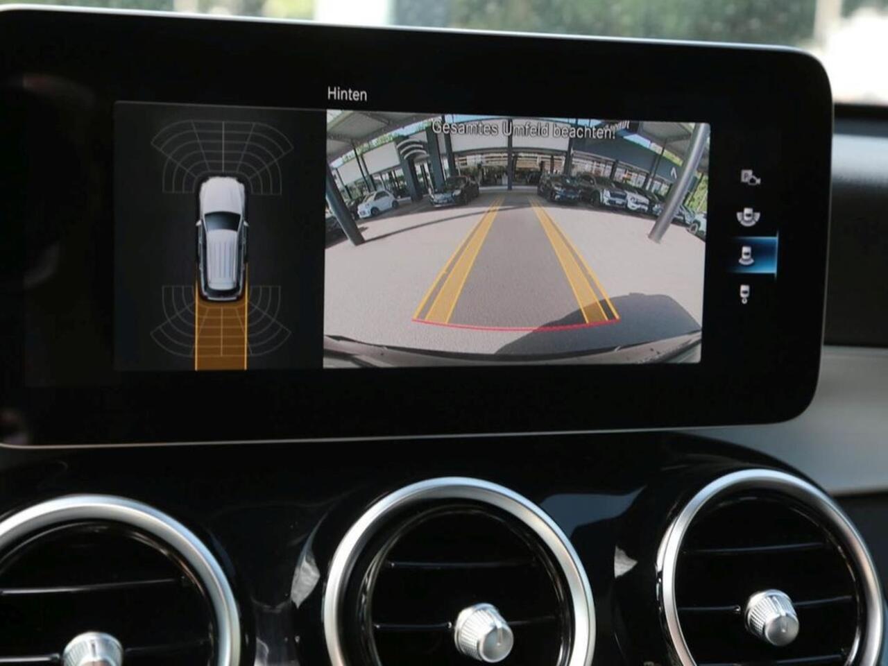 Mercedes-Benz GLC-KLASSE 300de 4MATIC AMG Line Night Pakket Treeplanken Trekhaak 19 Inch LED Navi