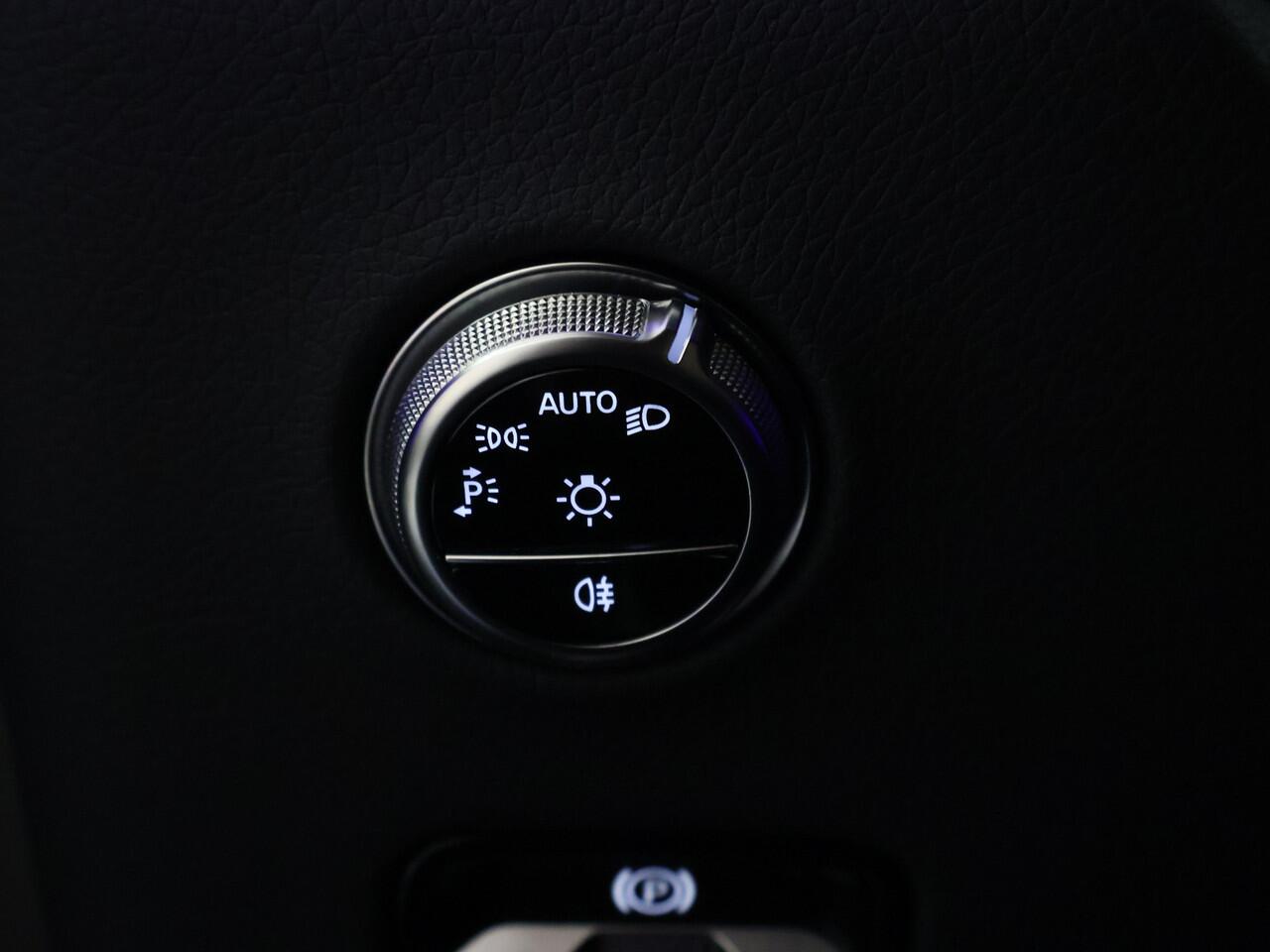 Mercedes-Benz GLC-KLASSE 300 e 4MATIC Plug-In Hybride | Avantgarde Advanced Plus | Panorama Schuif-Kanteldak | Trekhaak | Stuur en Stoelverwarming | Inclusief 24 maanden MB Certified garantie voor Europa.