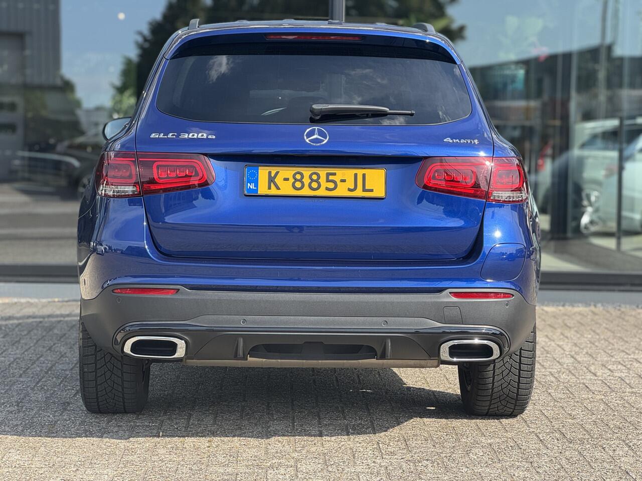 Mercedes-Benz GLC-KLASSE 300e 4MATIC Bns Sul. AMG Wegdr.Trekhaak | NL-AUTO | Camera |